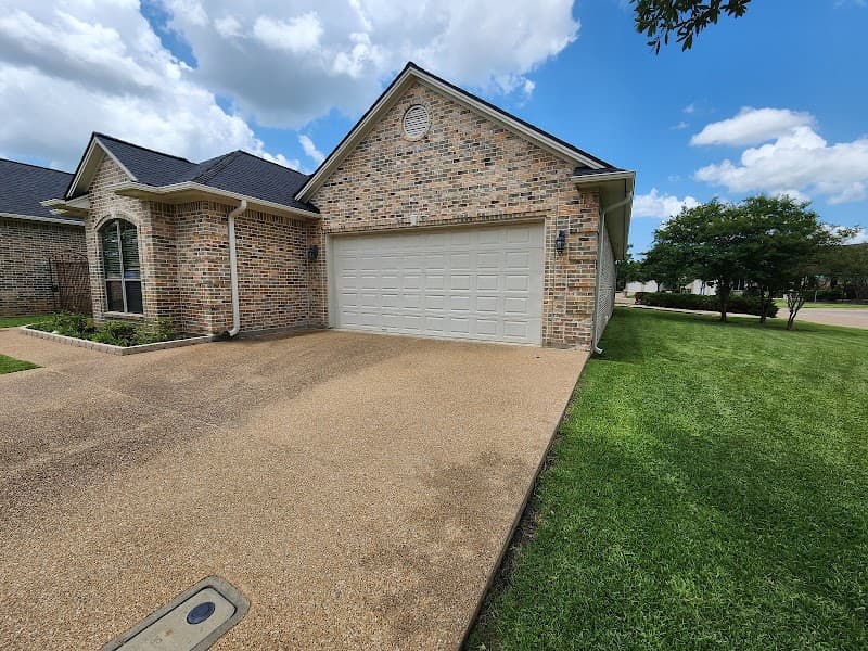 Champion Seamless Gutters, Inc. - Gutter Installation in Houston